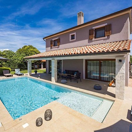 Villa Roma Near Pula For 6 People With Private Pool Jadreški エクステリア 写真