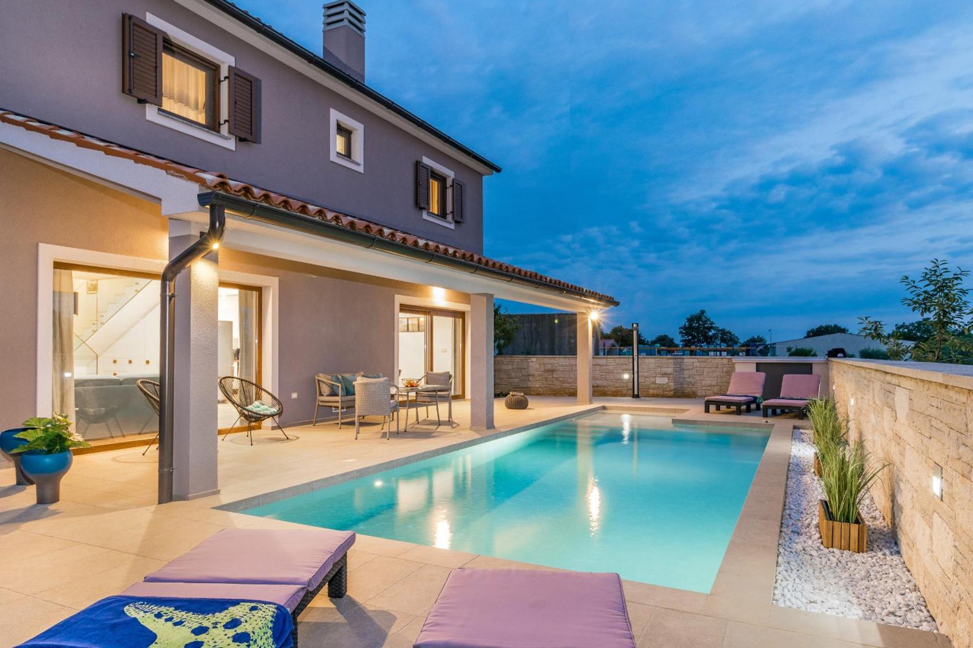 Villa Roma Near Pula For 6 People With Private Pool Jadreški エクステリア 写真