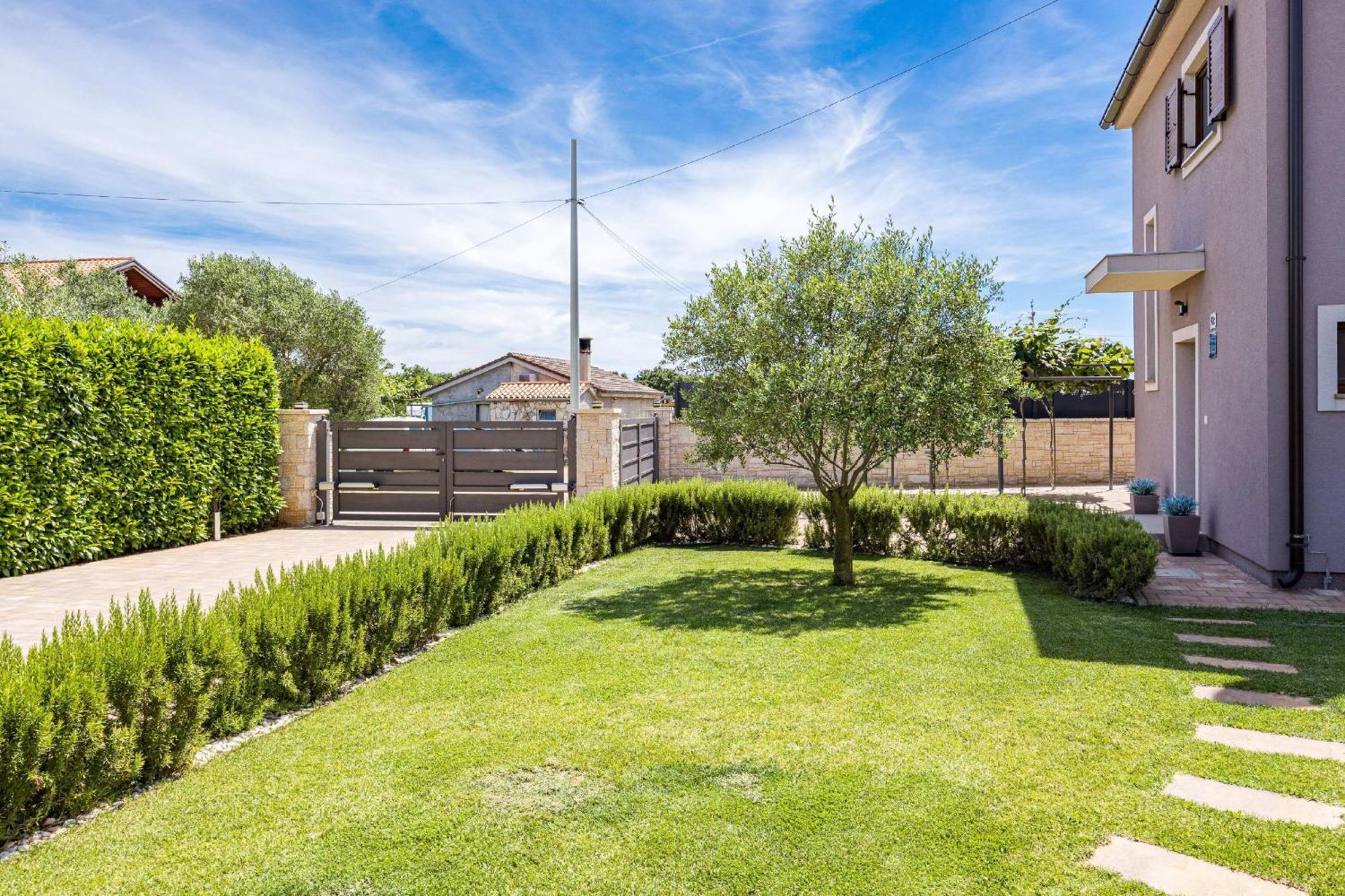 Villa Roma Near Pula For 6 People With Private Pool Jadreški エクステリア 写真