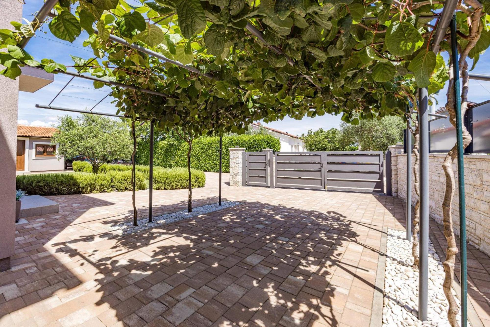 Villa Roma Near Pula For 6 People With Private Pool Jadreški エクステリア 写真